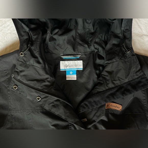 Columbia Women’s Small Wind Shell Jacket Zip Up - Picture 2 of 4